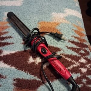 ​✨ Revlon Perfect Heat 1” Ceramic Curling Iron (RVIR1085) ✨